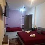 B&B I Fiori 콰르투 산텔레나